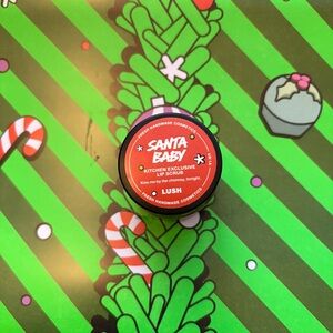 Lush Santa Baby Lip Scrub - kitchen exclusive December 2025